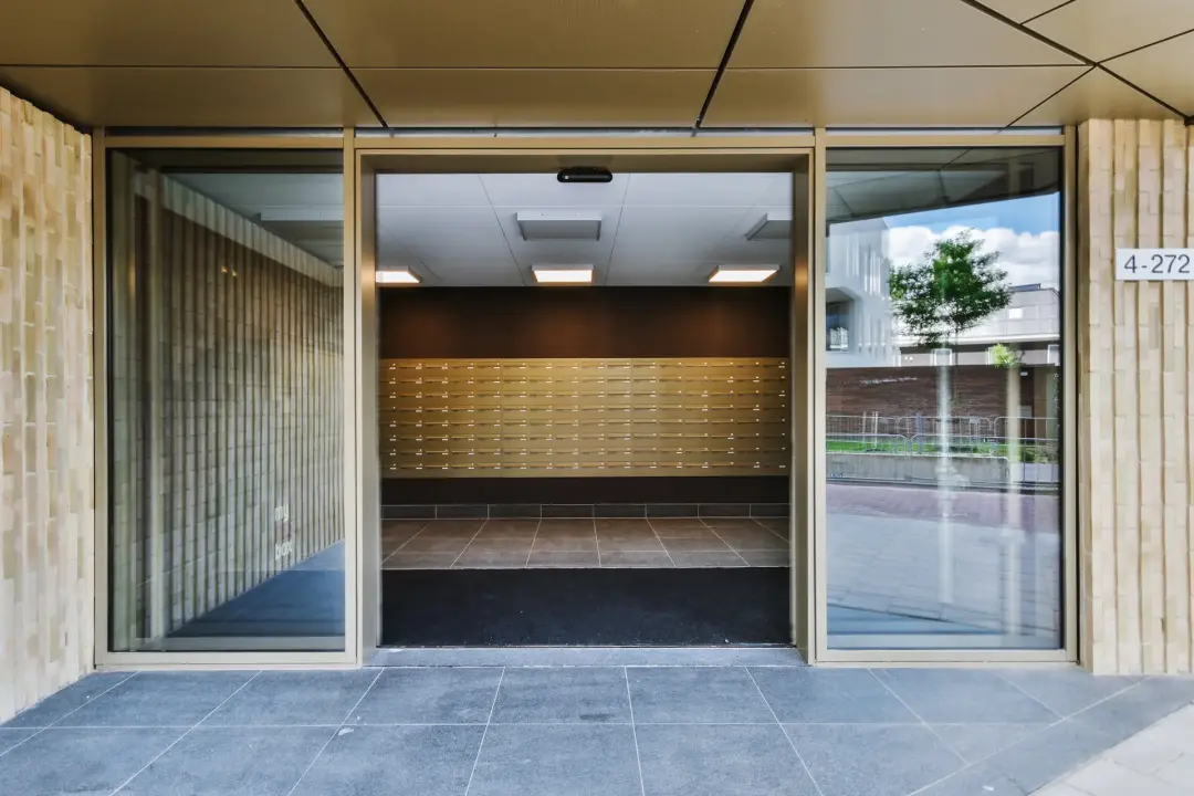 How Automated Doors Help Save Time