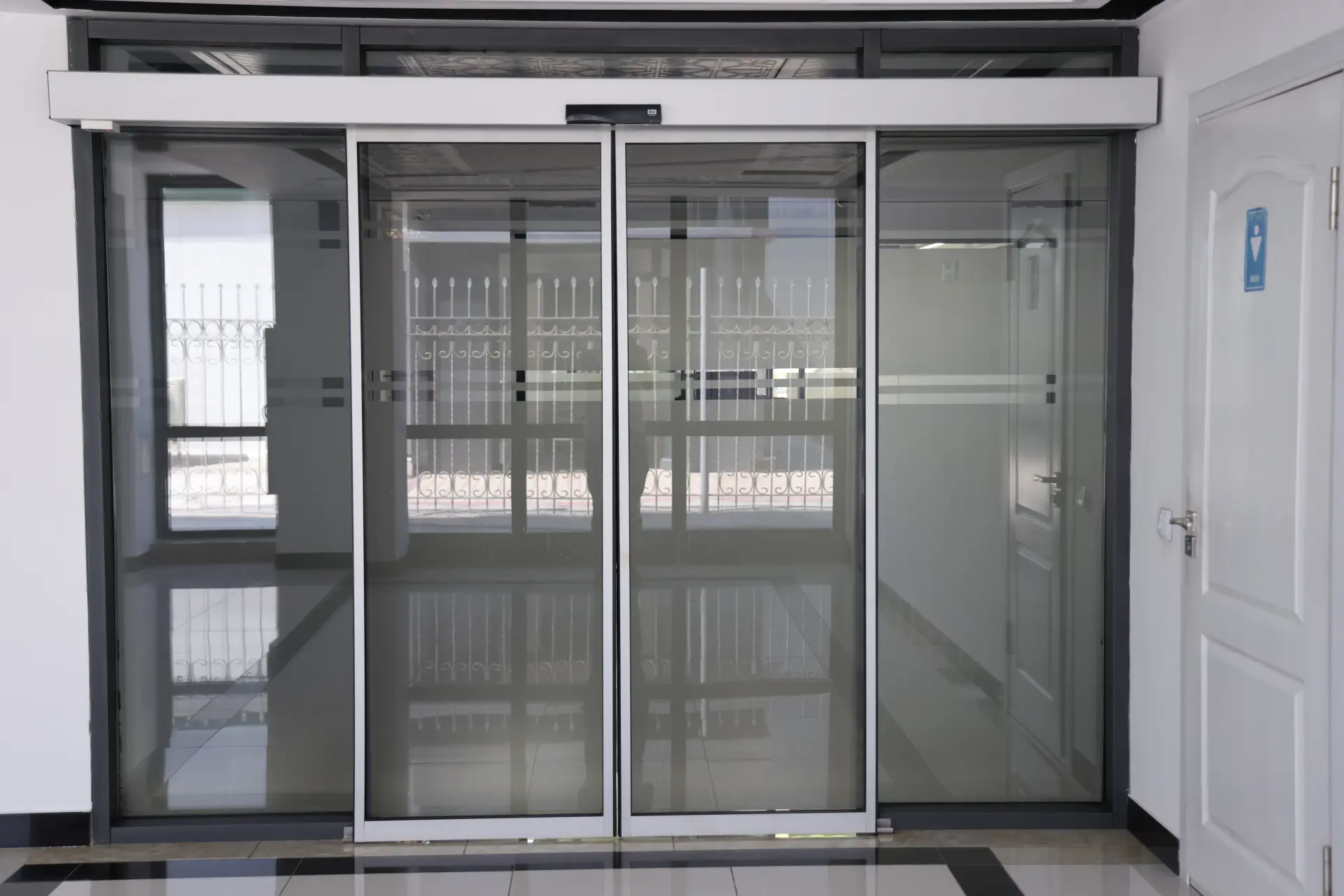 Energy Efficiency - Professional Automatic Door Installation