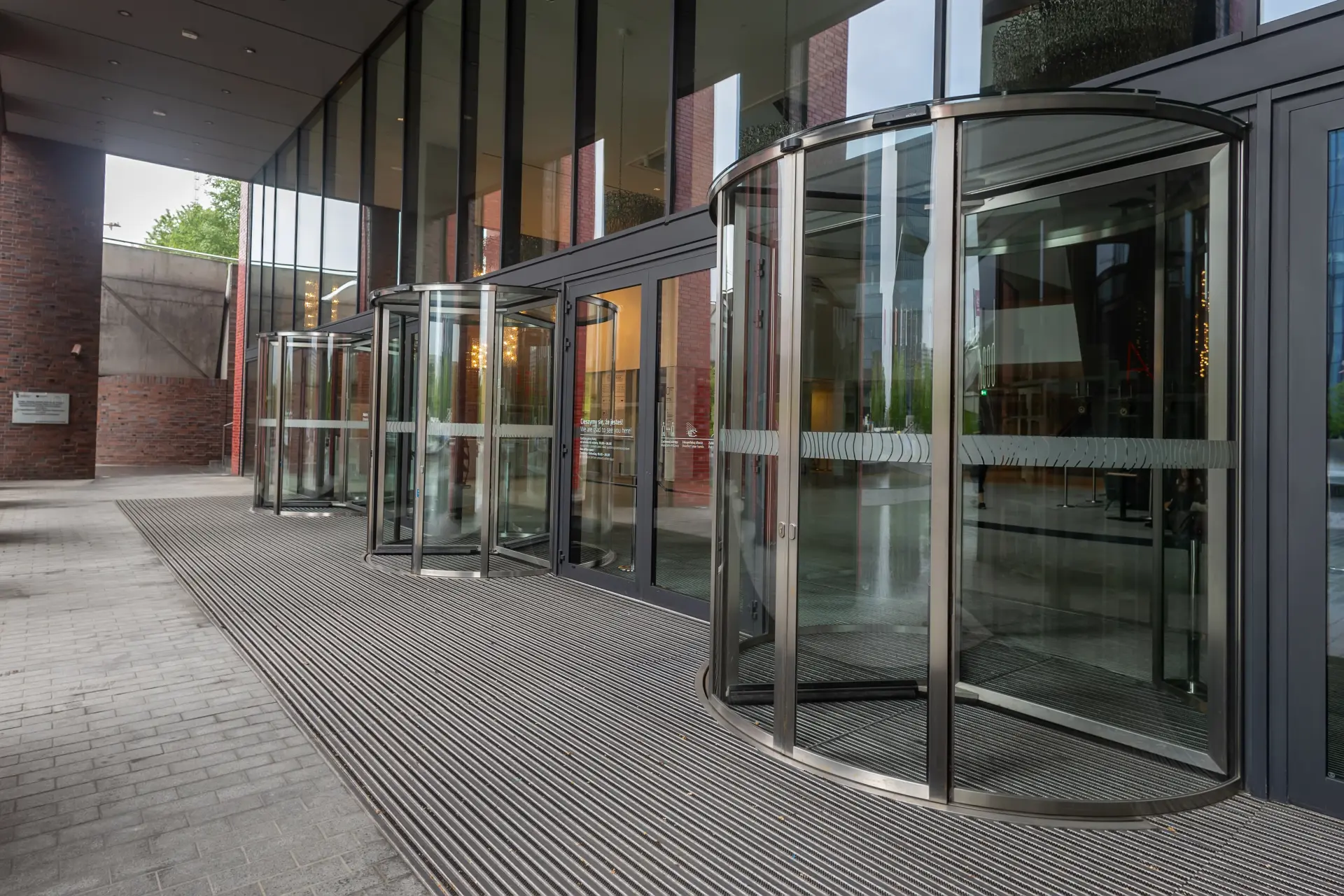 Automatic Door Suppliers Wolverhampton, Birmingham, Derby, Midlands